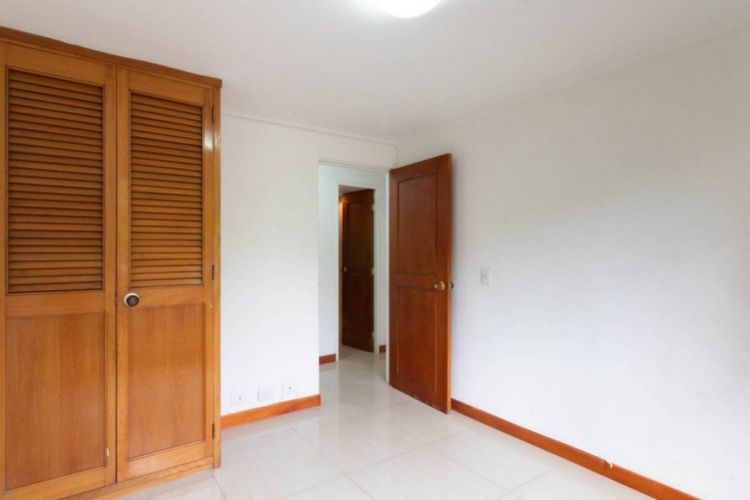 Apartamento de 3 alcobas en venta en El Tesoro, Medellín, 85 m² · foto 6 de 19