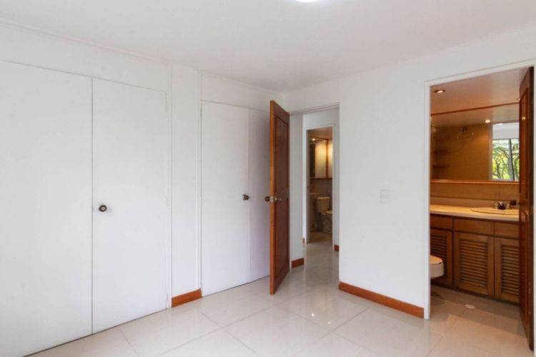 Apartamento de 3 alcobas en venta en El Tesoro, Medellín, 85 m² · foto 9 de 19