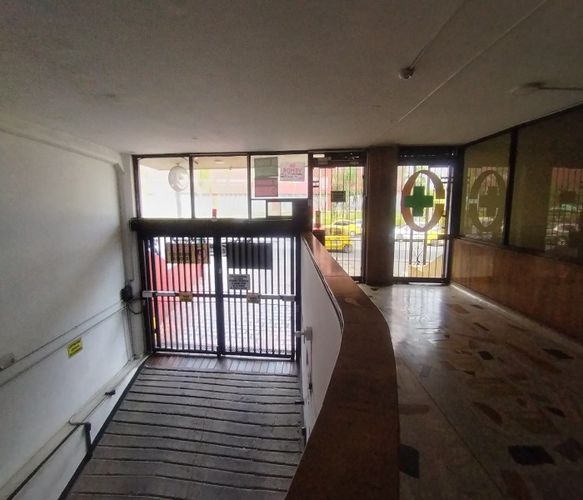 Apartamento de 3 alcobas en venta en Eucaristico, Cali, 118 m² · foto 2 de 24