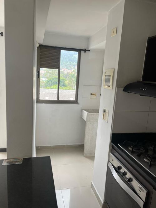 Apartamento de 3 alcobas en venta en Niquia, Bello, 62 m² · foto 6 de 15
