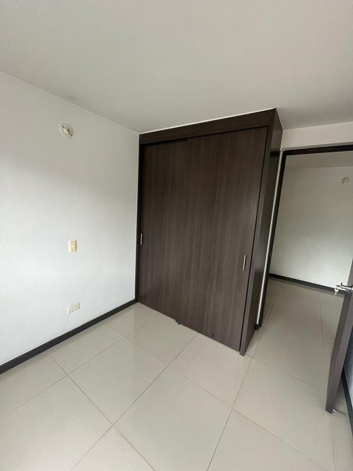 Apartamento de 3 alcobas en venta en Niquia, Bello, 62 m² · foto 2 de 15