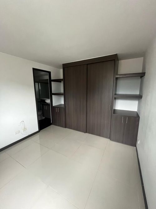 Apartamento de 3 alcobas en venta en Niquia, Bello, 62 m² · foto 7 de 15