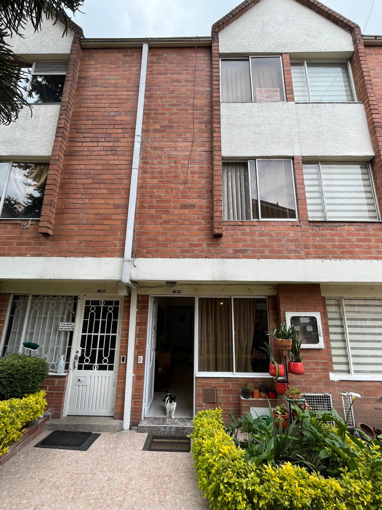 Casa en venta en Torremolinos, Bogotá · foto 2 de 24