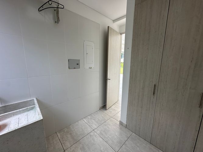 Casa de 5 alcobas en venta en Lagos De Iraka, Armenia, 270 m² · foto 20 de 24