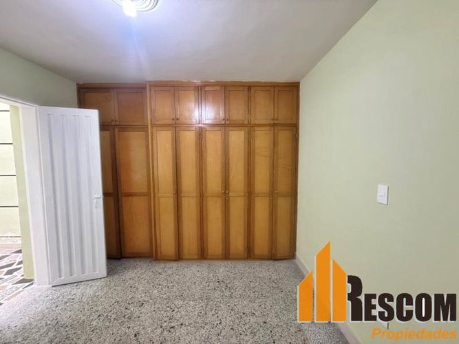 Casa de 5 alcobas en venta en La América, Medellín, 196 m² · foto 8 de 16