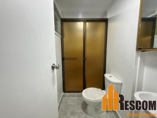 Casa de 5 alcobas en venta en La América, Medellín, 196 m² · foto 10 de 16