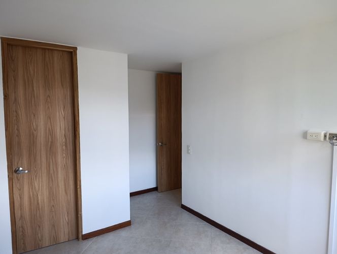 Apartamento de 3 alcobas en arriendo en El Tesoro, Medellín, 90 m² · foto 12 de 14