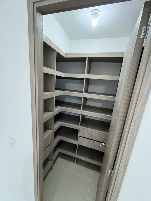 Apartamento de 3 alcobas en arriendo en Hospital Mental, Bello, 85 m² · foto 9 de 14