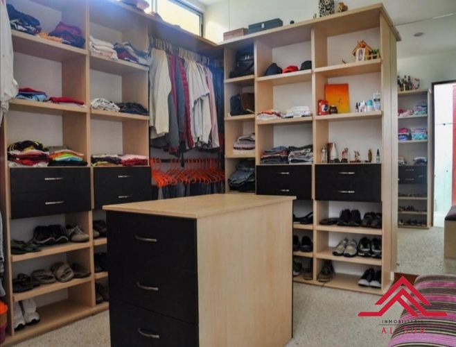 Casa de 5 alcobas en venta en Bellavista, La Estrella, 464 m² · foto 4 de 20