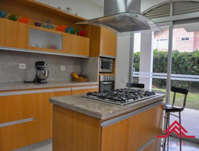 Casa de 5 alcobas en venta en Bellavista, La Estrella, 464 m² · foto 11 de 20