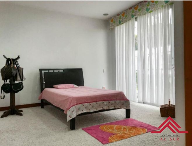 Casa de 5 alcobas en venta en Bellavista, La Estrella, 464 m² · foto 15 de 20