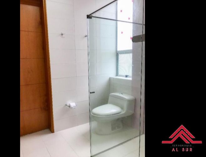 Casa de 5 alcobas en venta en Bellavista, La Estrella, 464 m² · foto 19 de 20