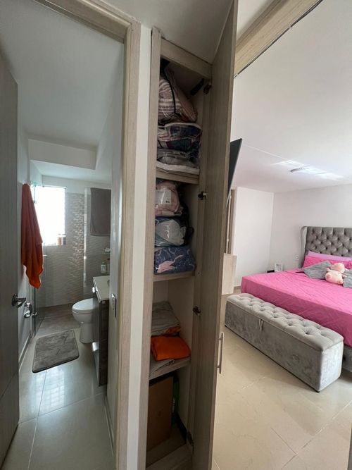 Apartamento de 4 alcobas en arriendo en La Hacienda, Cali, 100 m² · foto 2 de 21
