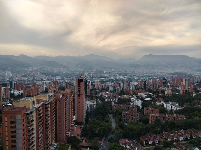 Apartamento de 3 alcobas en arriendo en Los Balsos, Medellín, 96 m² · foto 6 de 24