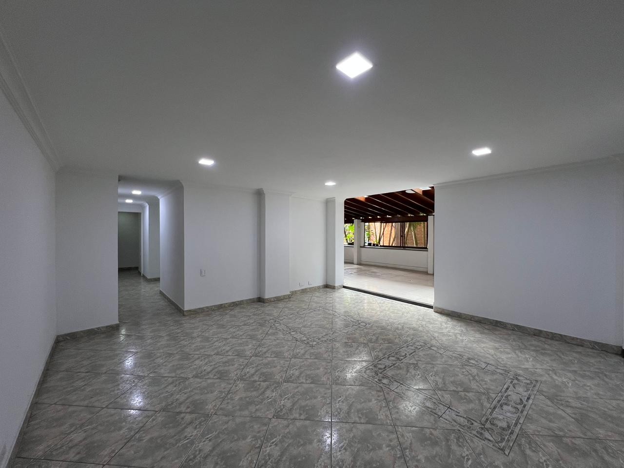 Apartamento en venta en Loma Benedictinos, Envigado · foto 5 de 14