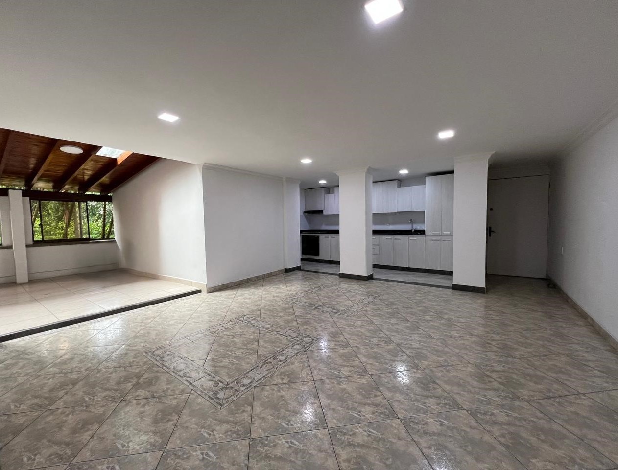 Apartamento en venta en Loma Benedictinos, Envigado · foto 3 de 14