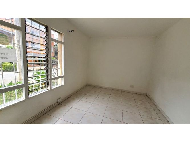 Apartaestudio en arriendo en Simon Bolivar, Medellín, 220 m² · foto 5 de 23