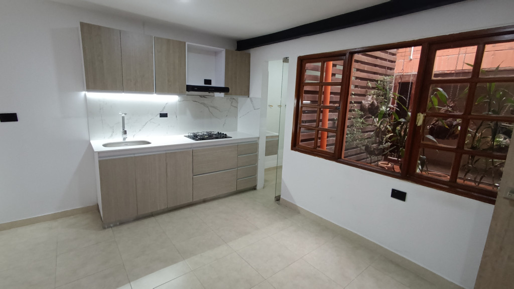 1BR Apartment in Calasanz (50 m²)