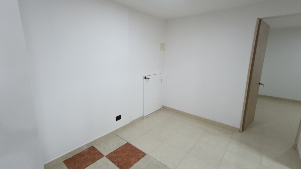1BR Apartment in Calasanz (50 m²) - 2