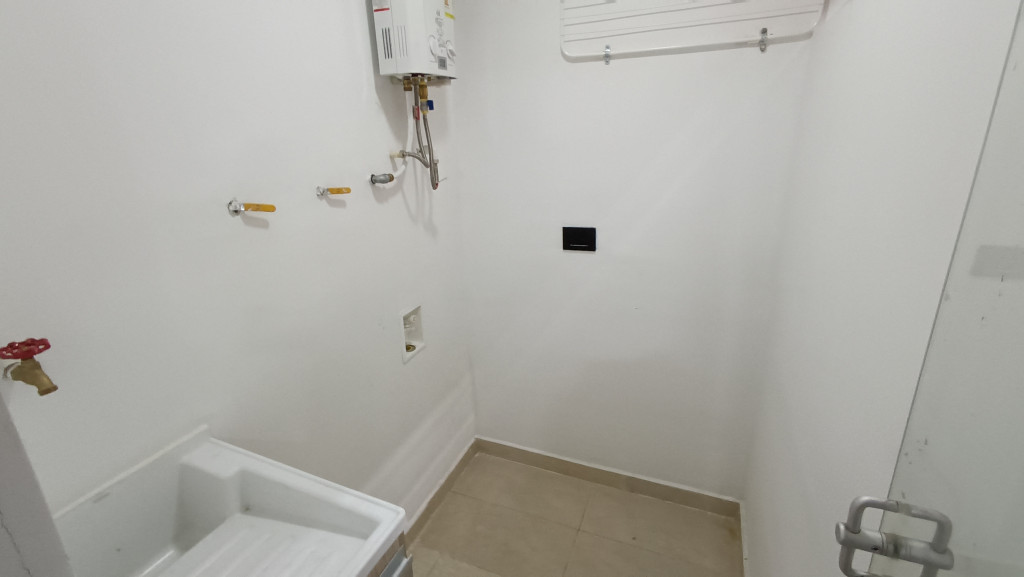 1BR Apartment in Calasanz (50 m²) - 4