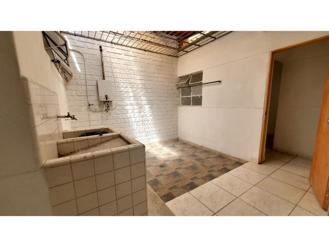 Apartaestudio en arriendo en Simon Bolivar, Medellín, 220 m² · foto 18 de 23