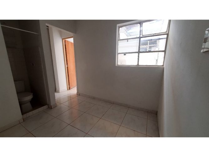 Apartaestudio en arriendo en Simon Bolivar, Medellín, 220 m² · foto 21 de 23