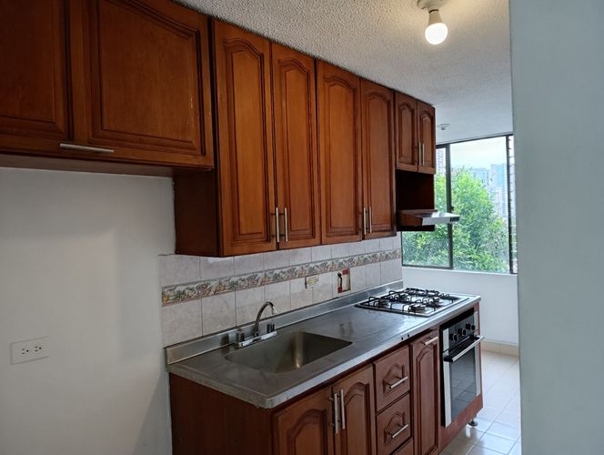 Apartamento de 3 alcobas en arriendo en Villa Carlota, Medellín, 135 m² · foto 4 de 14
