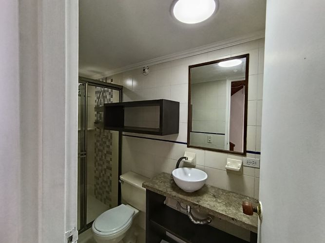 Apartamento de 3 alcobas en arriendo en Villa Carlota, Medellín, 135 m² · foto 7 de 14