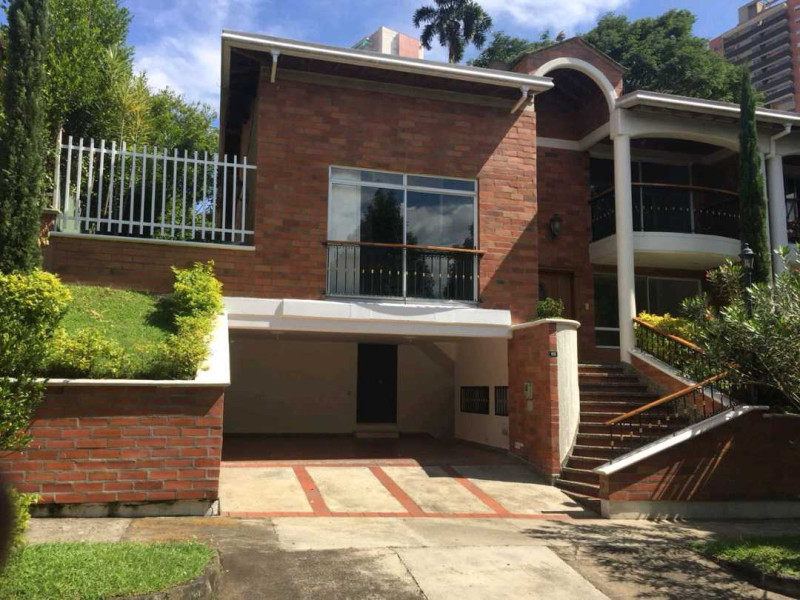 Casa en Arriendo en Loma de San Jose, Sabaneta