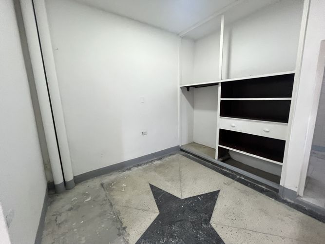 Bodega en arriendo en Laureles, Medellín, 290 m² · foto 6 de 14
