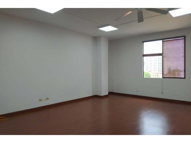 Oficina en arriendo en La Castellana, Armenia, 62 m² · foto 2 de 14