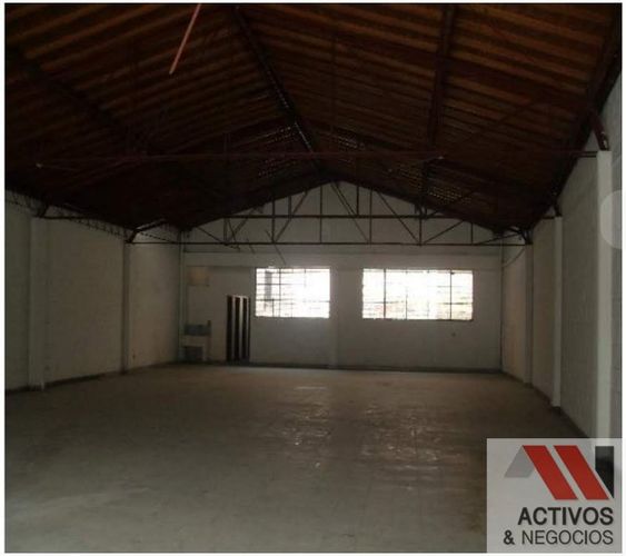 Bodega en arriendo en El Poblado, Medellín, 274 m² · foto 5 de 13