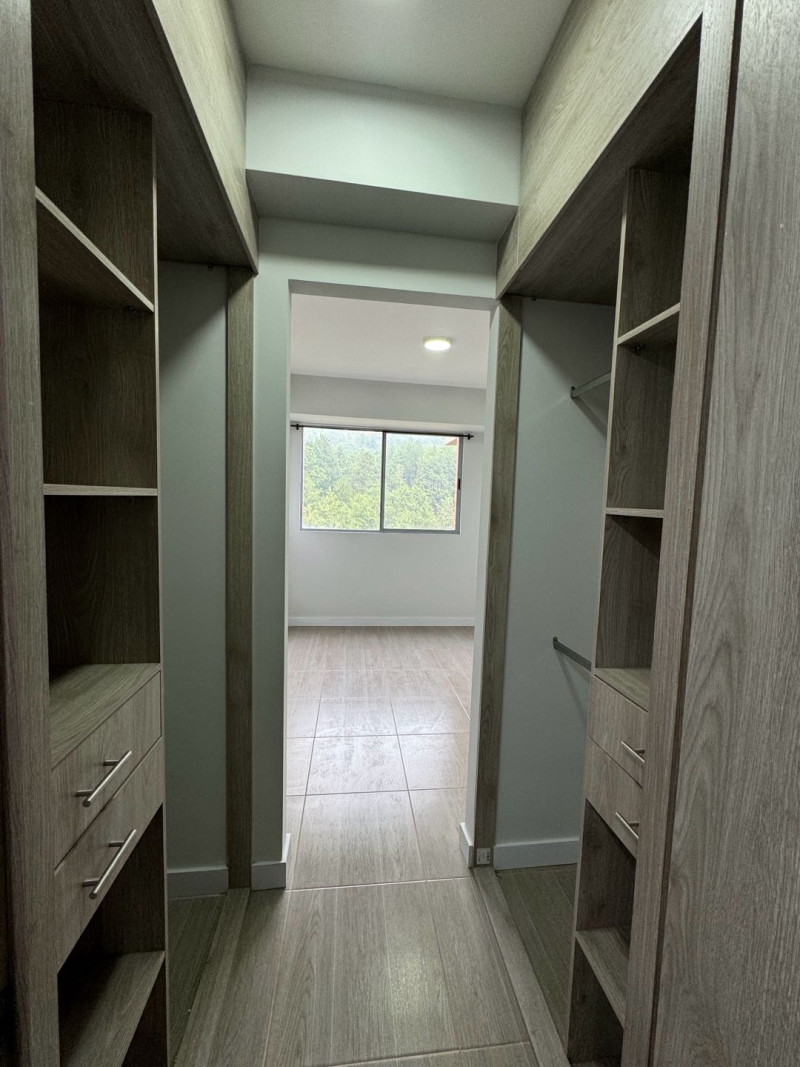 Apartamento en arriendo en Potrerito, Bello · foto 9 de 12