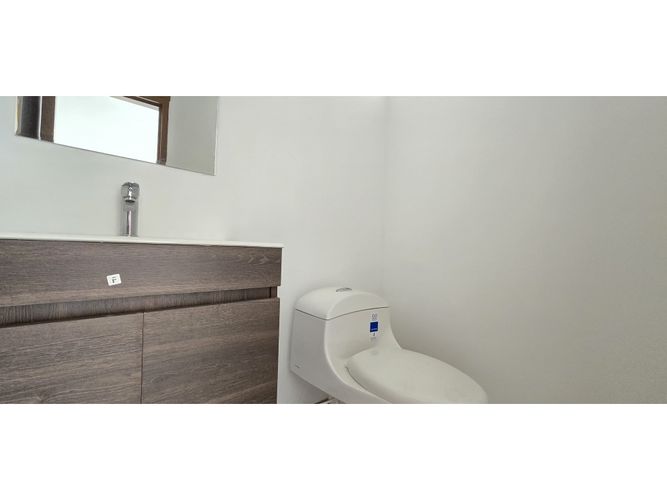Oficina en venta en Armenia, Armenia, 50 m² · foto 4 de 5