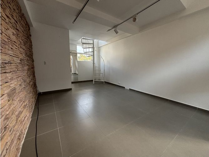 Local en venta en Aborigenes, Armenia, 32 m² · foto 2 de 8