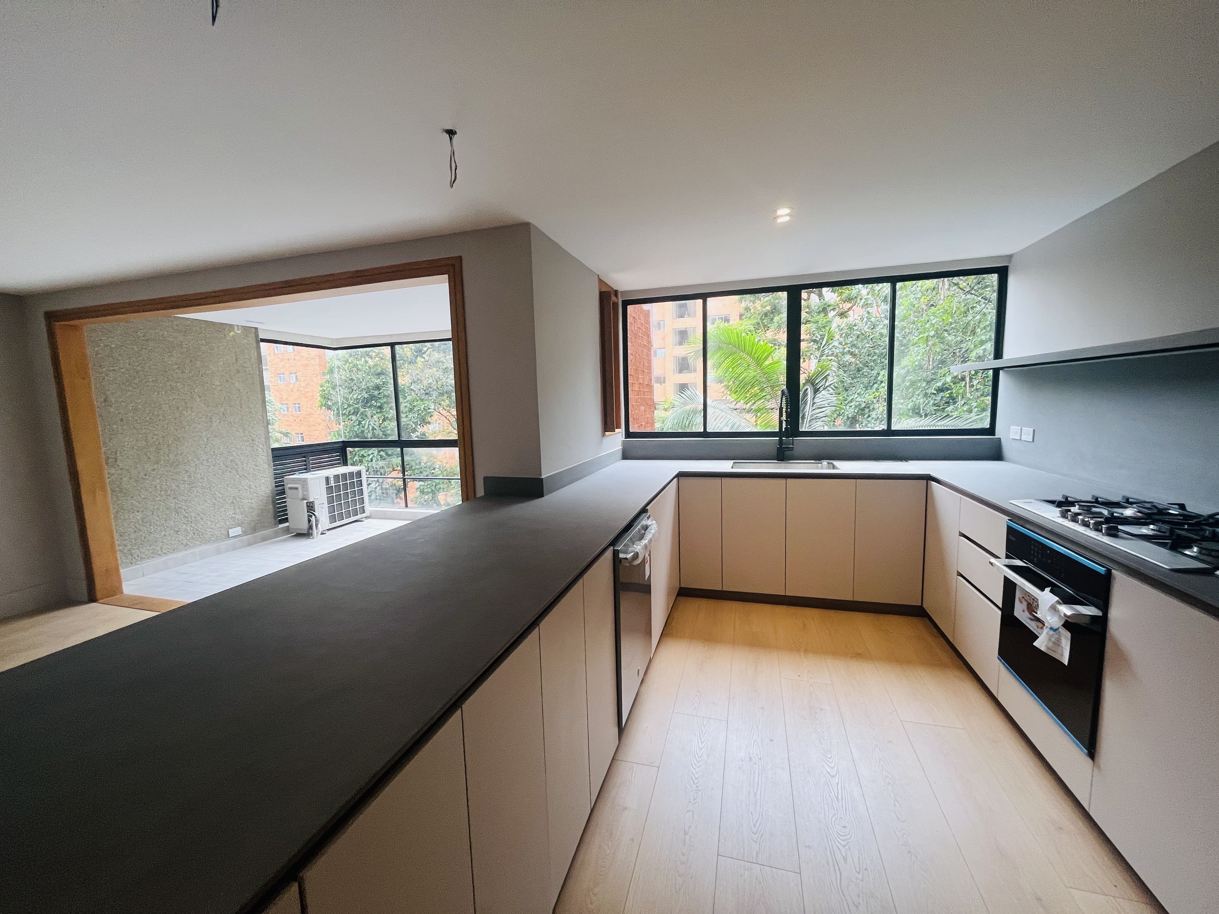 Apartamento en venta en El Poblado, Medellín 4