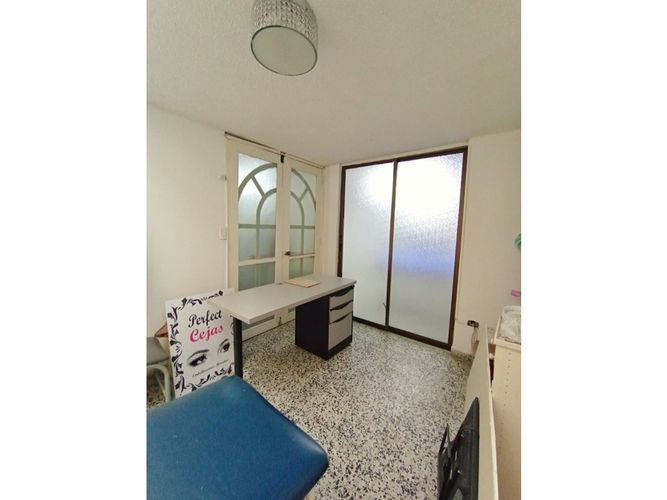 Consultorio en venta en Parque Sucre, Armenia, 42 m² · foto 3 de 20