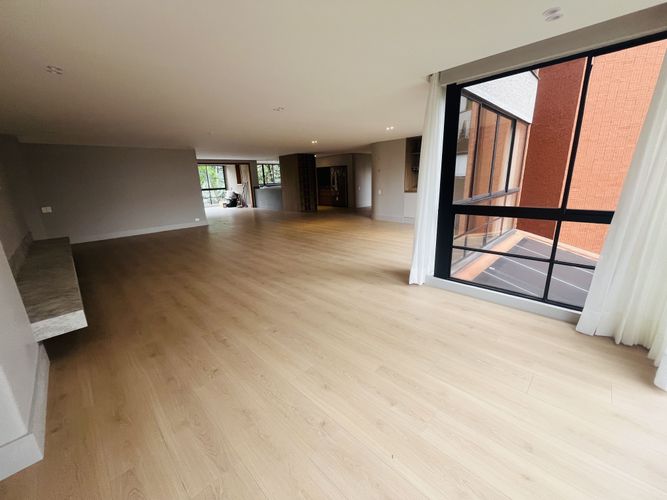 Apartamento de 3 alcobas en venta en El Poblado, Medellín, 292 m² · foto 6 de 19