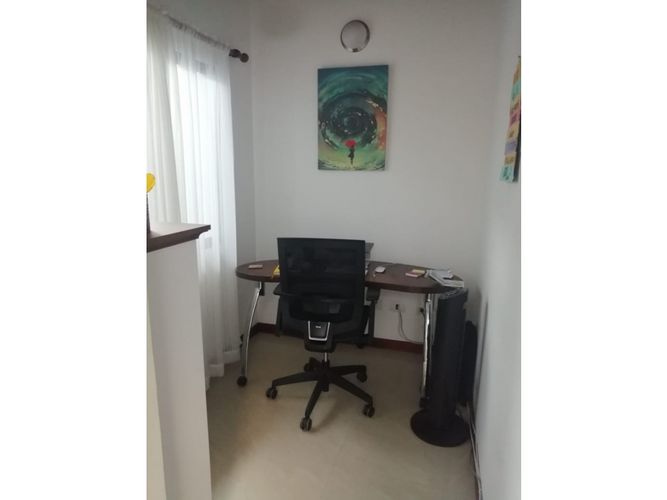 Casa de 3 alcobas en venta en Avenida 19 Norte, Armenia, 136 m² · foto 19 de 24