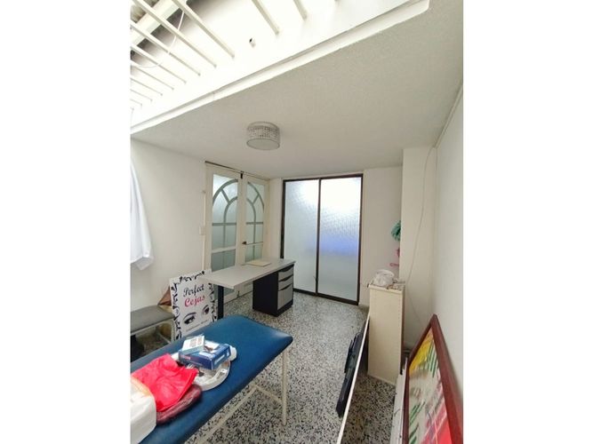 Consultorio en venta en Parque Sucre, Armenia, 42 m² · foto 14 de 20