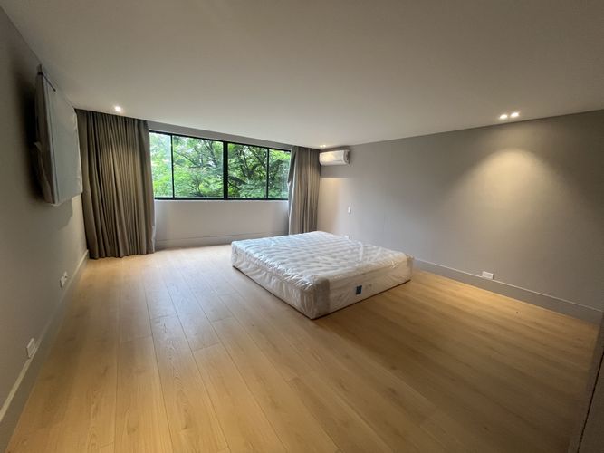 Apartamento de 3 alcobas en venta en El Poblado, Medellín, 292 m² · foto 12 de 19