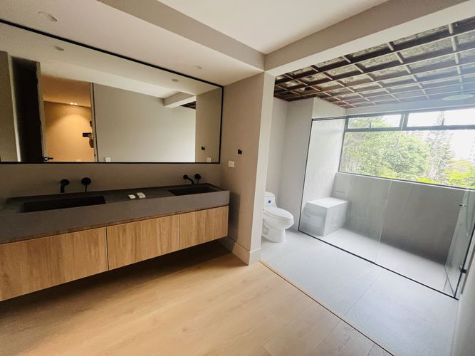 Apartamento de 3 alcobas en venta en El Poblado, Medellín, 292 m² · foto 13 de 19