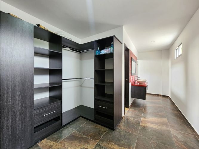Casa de 5 alcobas en venta en Murillo, Armenia, 350 m² · foto 9 de 21