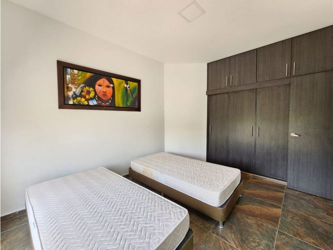 Casa de 5 alcobas en venta en Murillo, Armenia, 350 m² · foto 13 de 21