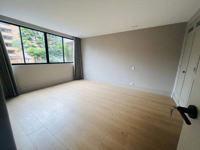 Apartamento de 3 alcobas en venta en El Poblado, Medellín, 292 m² · foto 18 de 19