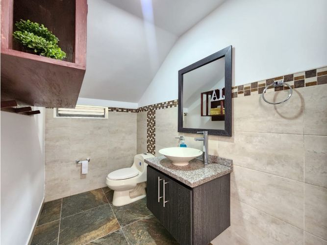 Casa de 5 alcobas en venta en Murillo, Armenia, 350 m² · foto 17 de 21