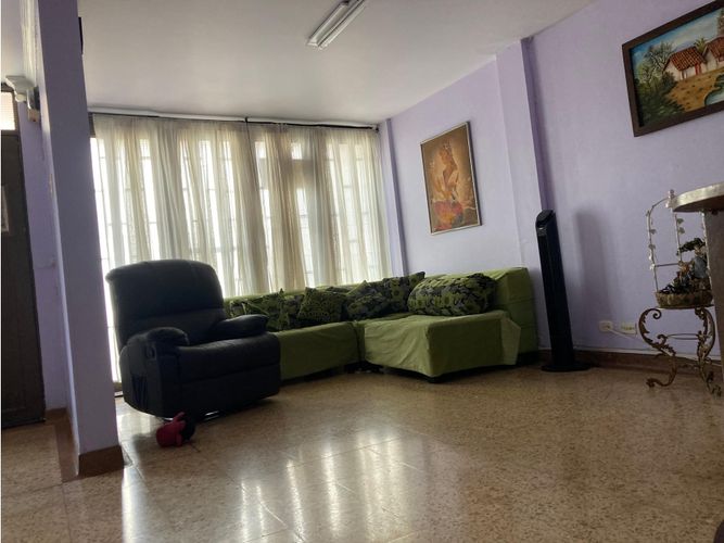 Casa de 5 alcobas en venta en La Cabaña, Armenia, 229 m² · foto 2 de 20