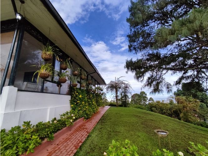 Casa de 4 alcobas en venta en Tribunas Corcega, Armenia, 220 m² · foto 5 de 15