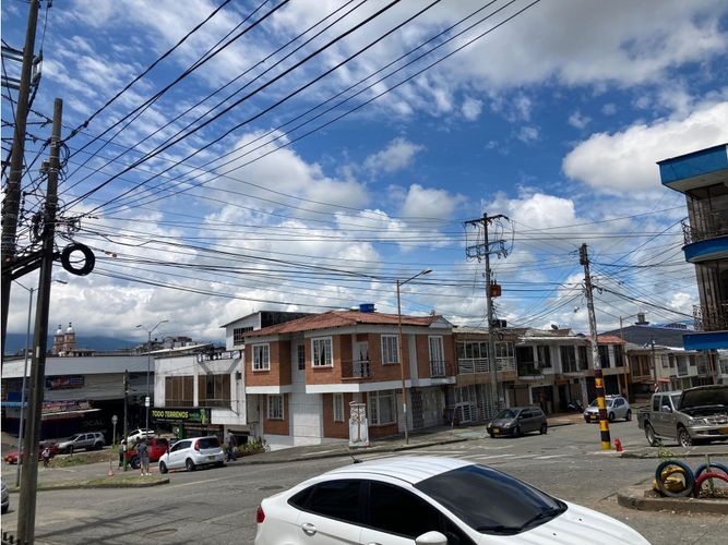 Casa de 5 alcobas en venta en La Cabaña, Armenia, 229 m² · foto 20 de 20