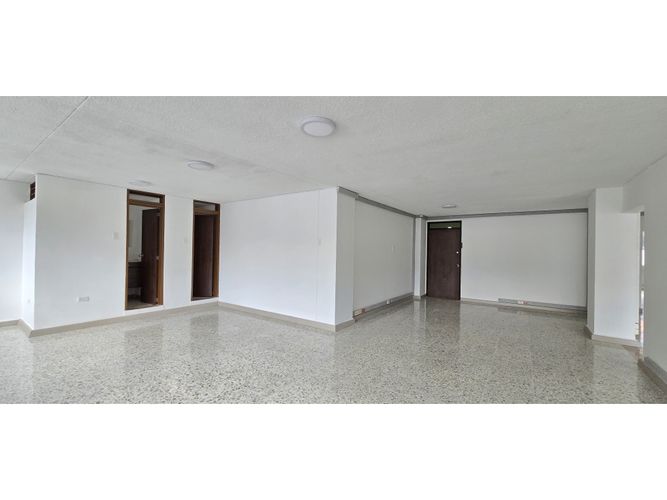 Oficina en venta en Armenia, Armenia, 182 m² · foto 10 de 15